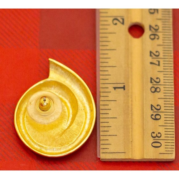 Vintage Cute Spiral Seashell Gold Tone Stud Earrings by Monet - O29 - Picture 2 of 2